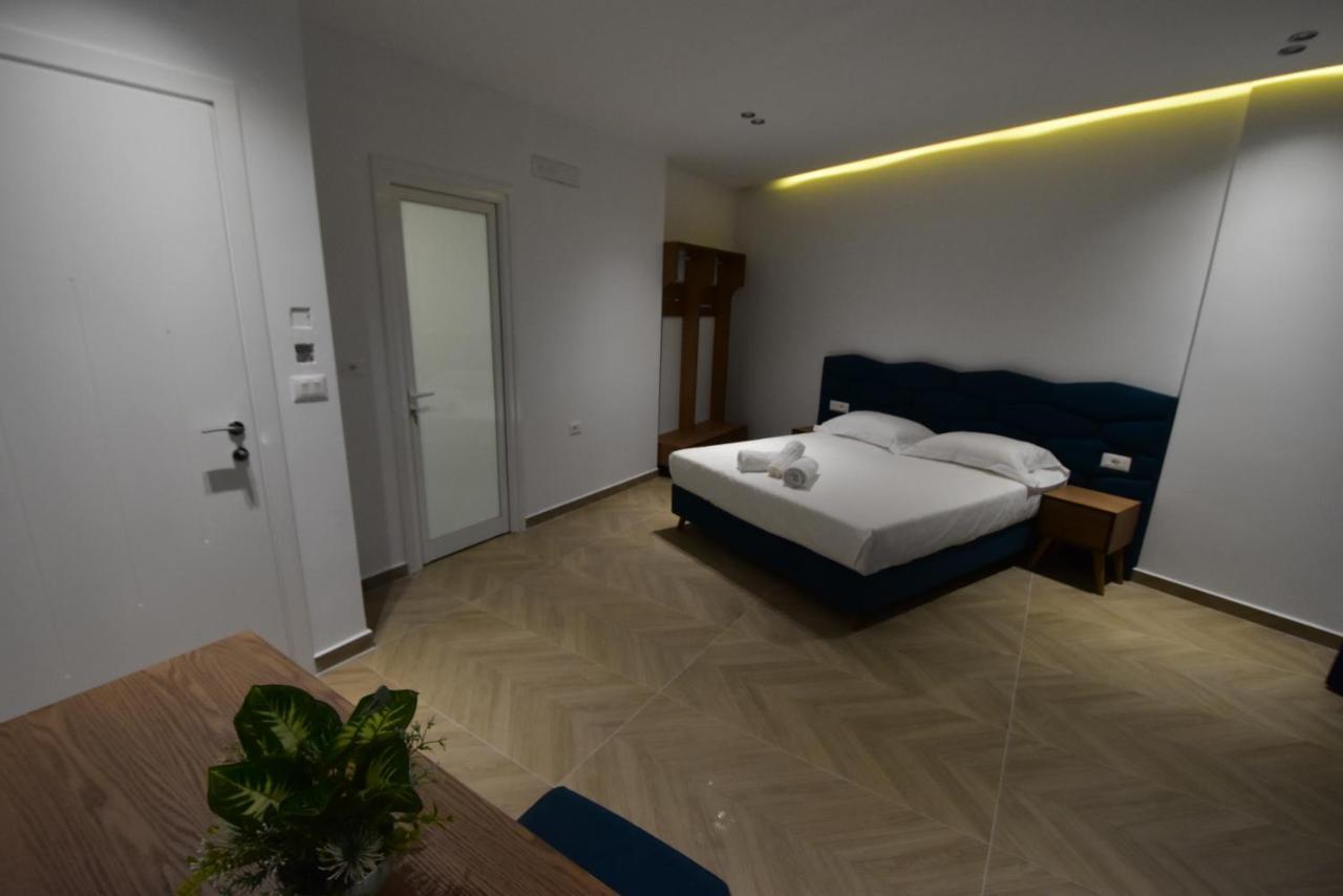 Agimi Hotel Ksamil Exterior foto